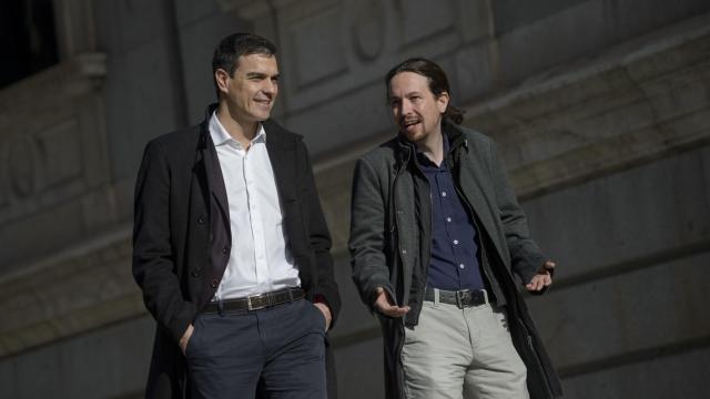 Iglesias y Sánchez, tras una de sus reuniones.