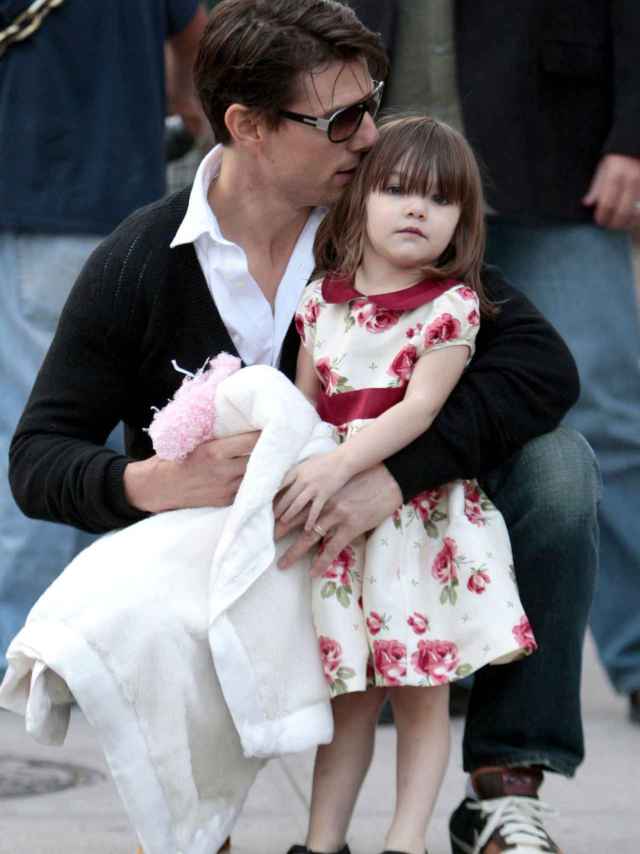 Suri con su padre Tom Cruise