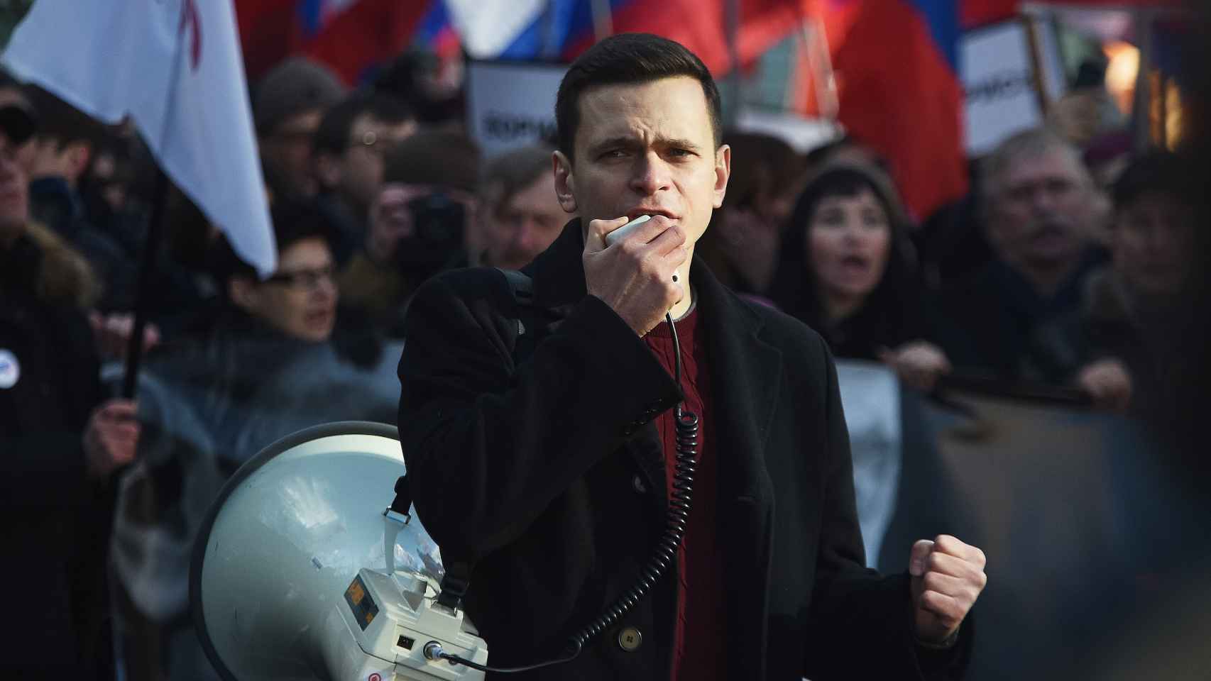 Ilya Yashin en una manifestación por la muerte de Borís Nemstov.