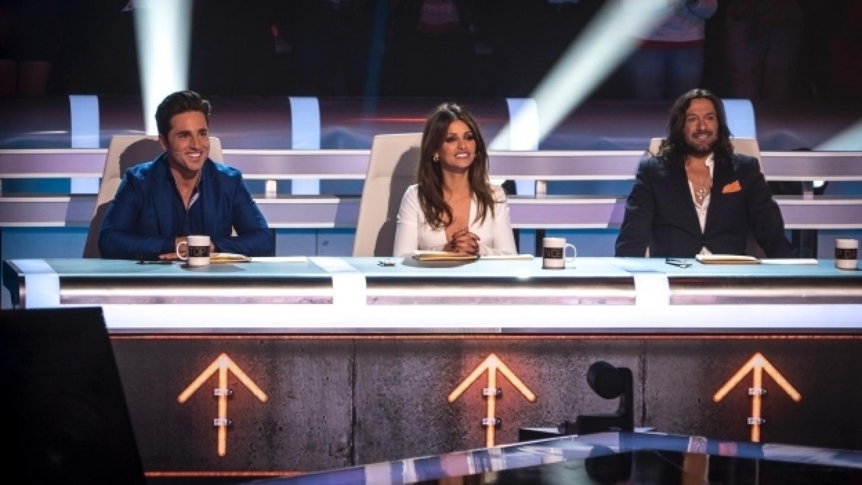 Mónica Cruz debutó como jurado en el programa de baile