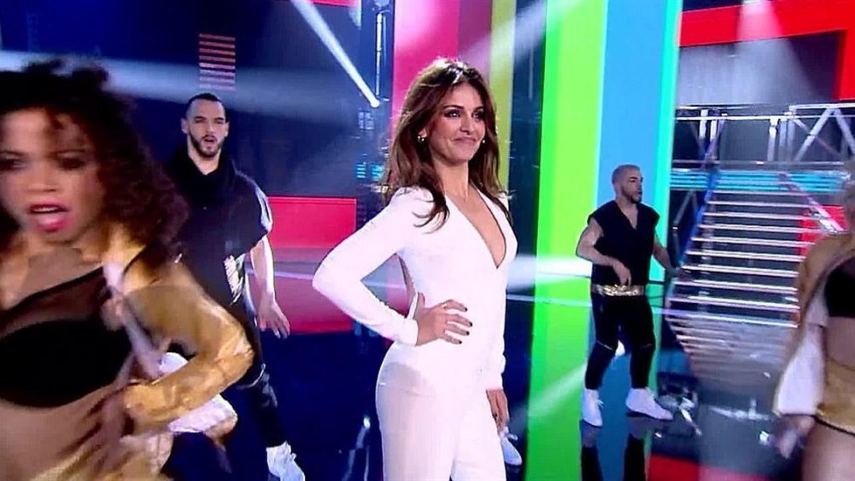 Cruz fue la única que no bailó en el arranque del programa