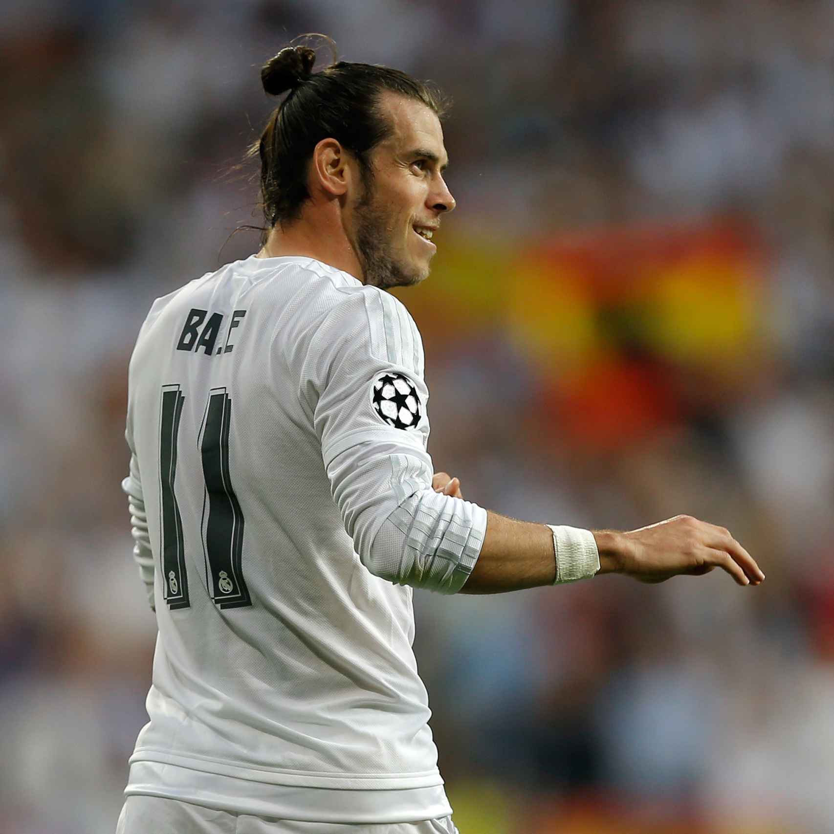 Gareth Bale sonríe después de marcar un gol al Manchester City