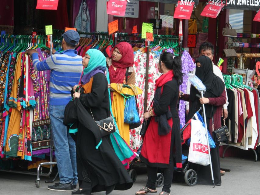 El mercadilla de los sábdos en Whitechapel.