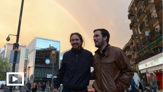 Pablo Iglesias y Alberto Garzón en la plaza de Lavapiés.