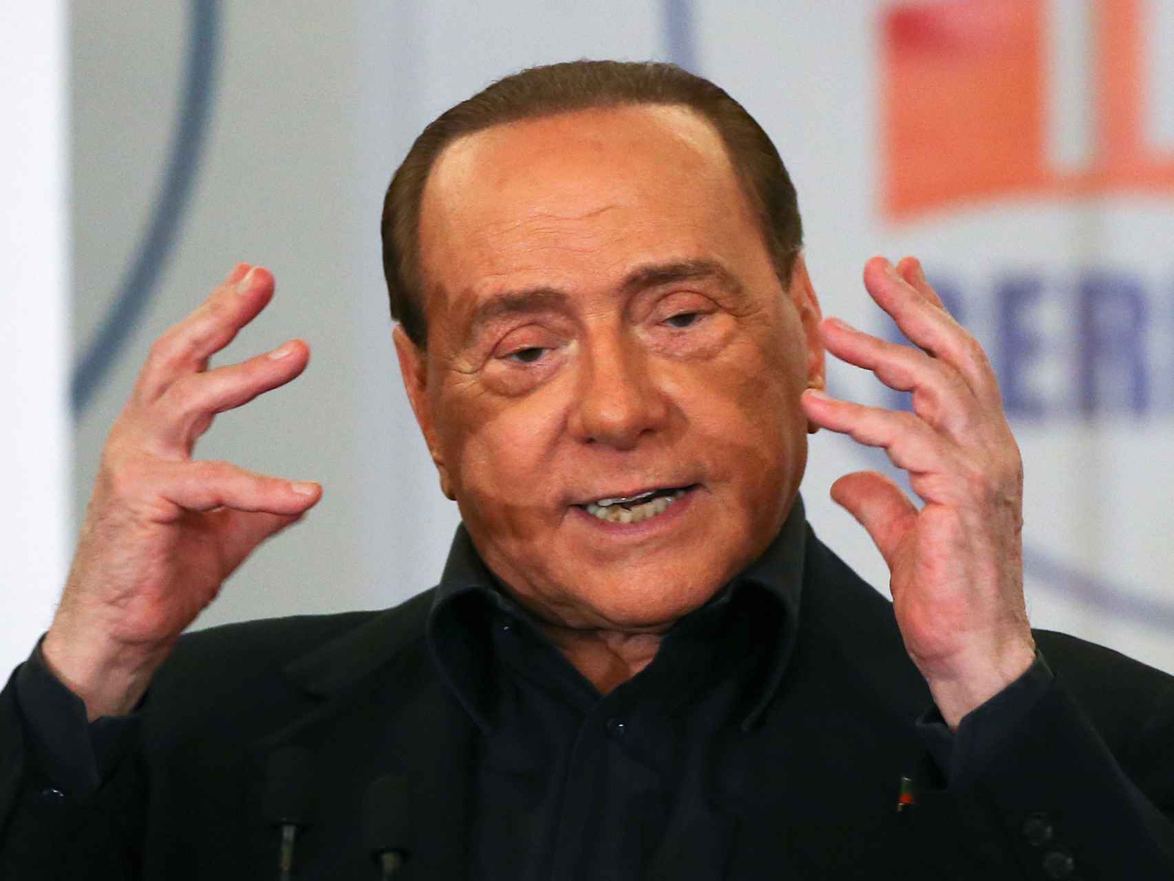 Los delfines de Berlusconi no han tenido éxito hasta el momento.