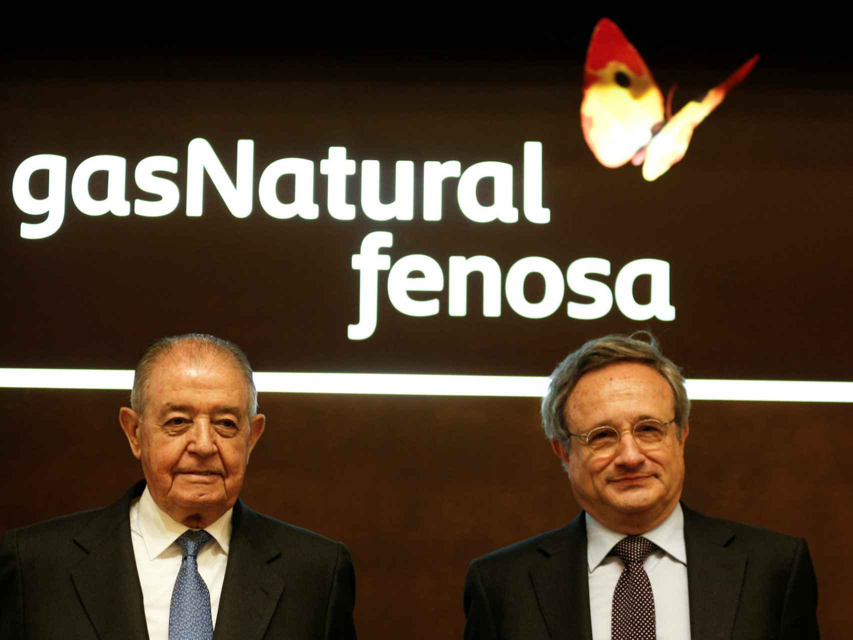 A la izquierda, el presidente de Gas Natural Fenosa, Salvador Gabarró, junto al consejero delegado, Rafael Villaseca.