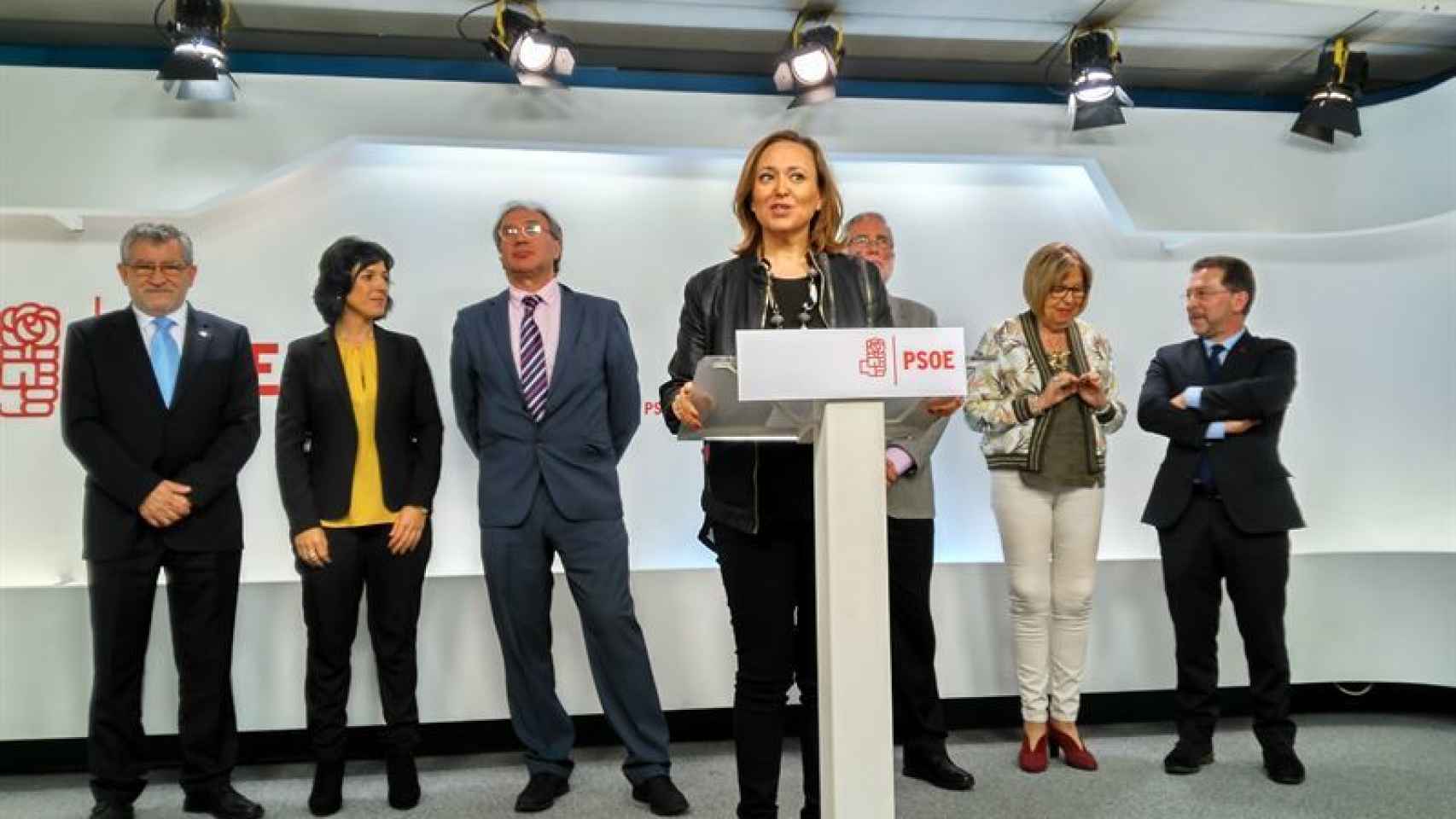 Los consejeros de Educación de las comunidades del PSOE este viernes en Ferraz