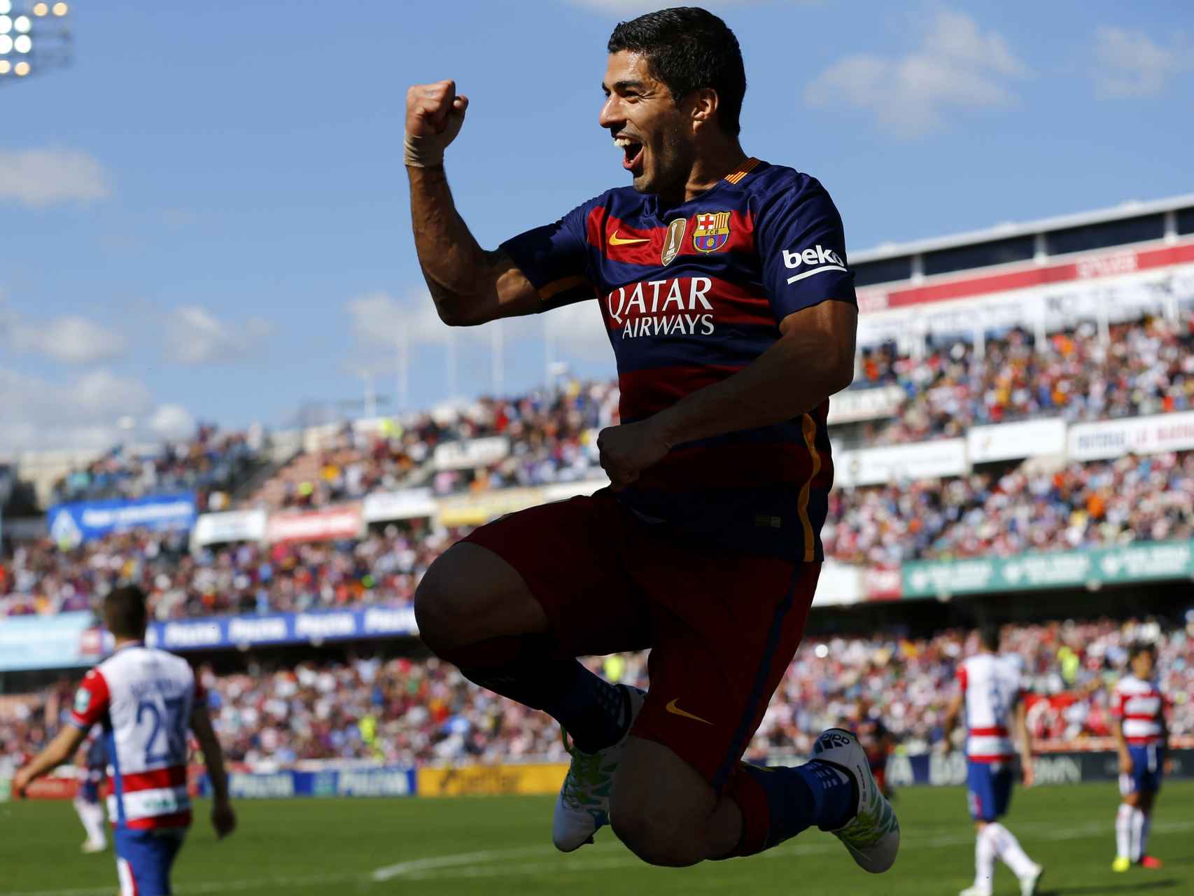 Luis Suárez celebra un gol en Los Carmenes.