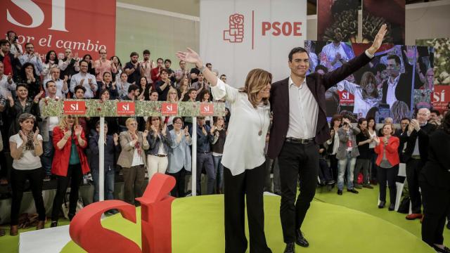 Sánchez y Díaz, en Móstoles en la mañana de este sábado.