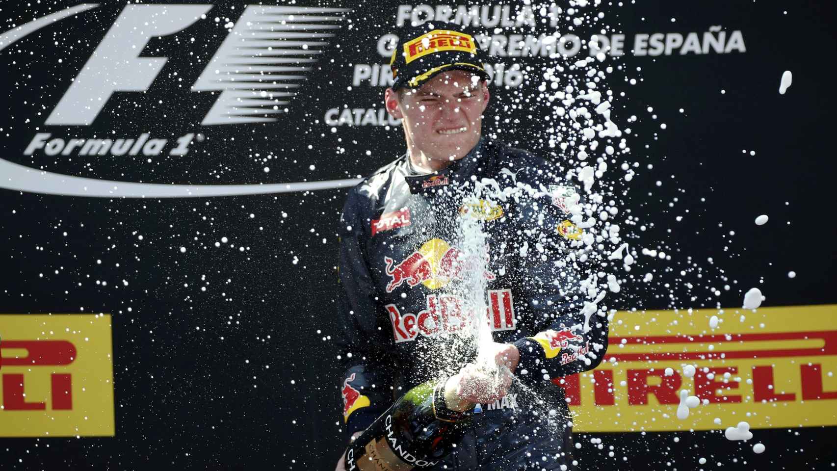 Verstappen celebra su victoria en el GP de España.