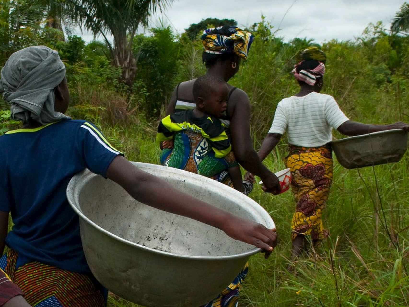 Conseguir agua depende, en gran medida, del trabajo de las mujeres.