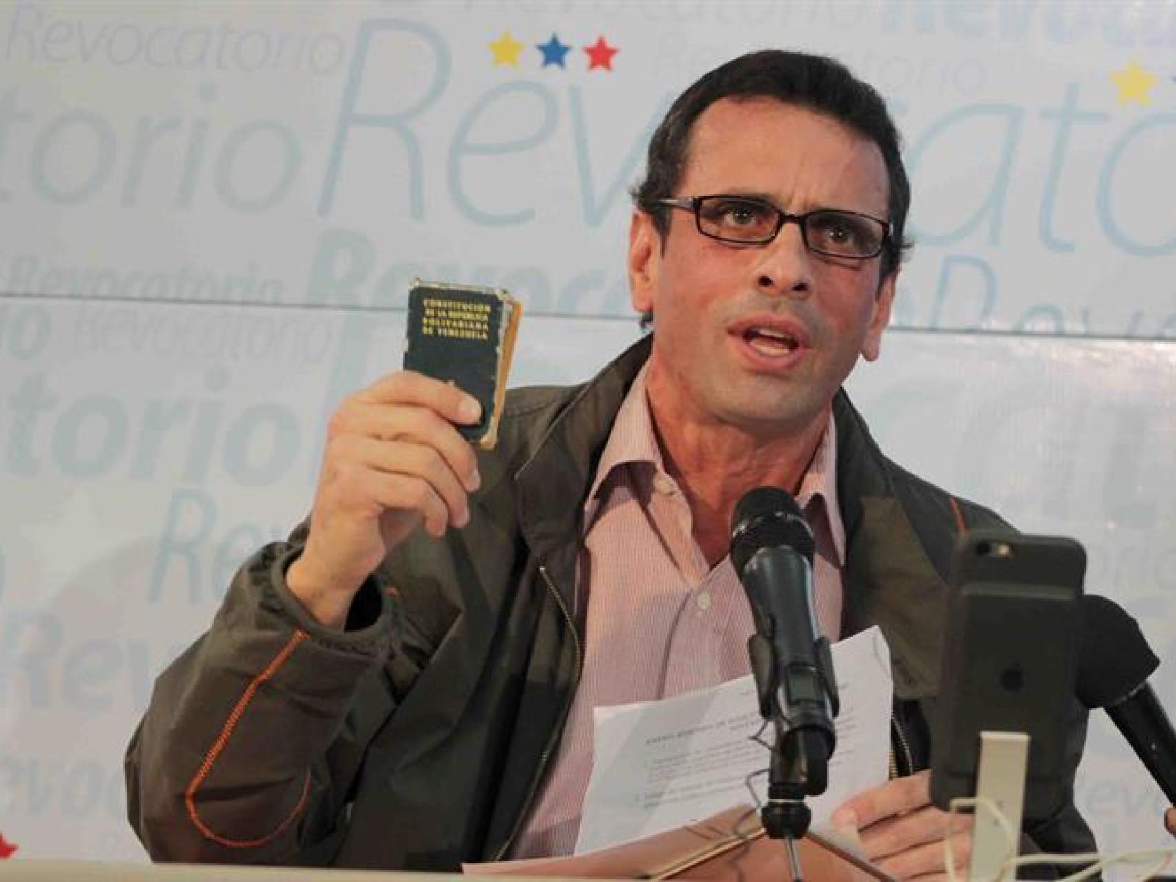 Henrique Capriles, durante la rueda de prensa que ha ofrecido en Caracas.