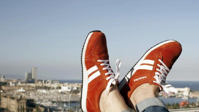 Sneakairs, las zapatillas ideadas por Easyjet.