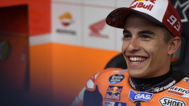 Marc Márquez sonríe dentro de su box, en el circuito de Mugello.