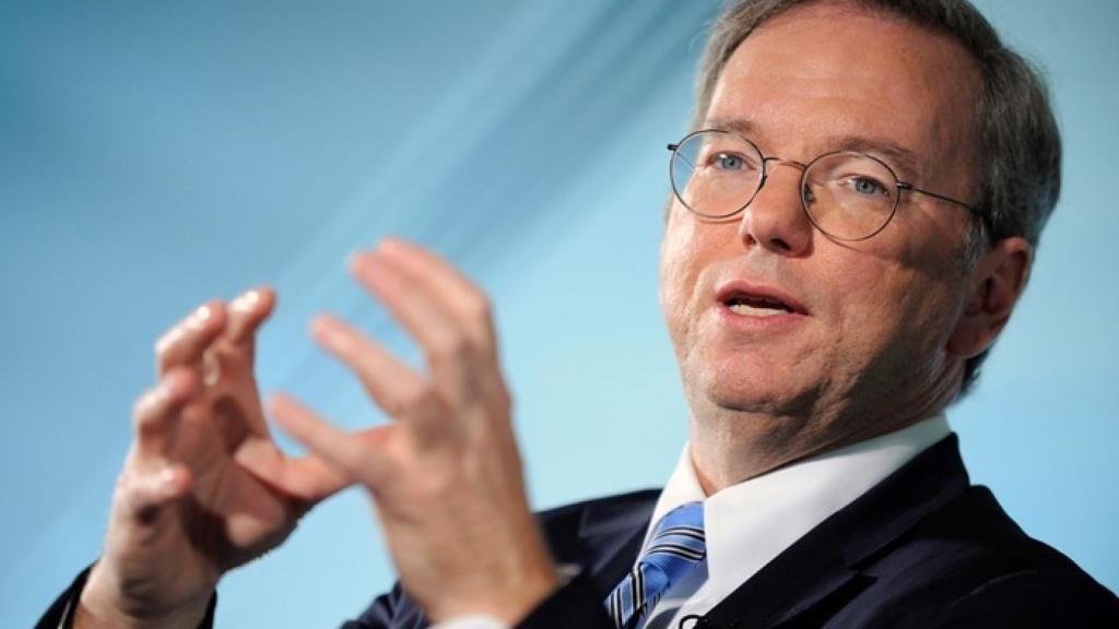 Eric Schmidt, ex-presidente de Google, confiesa que es usuario de iPhone