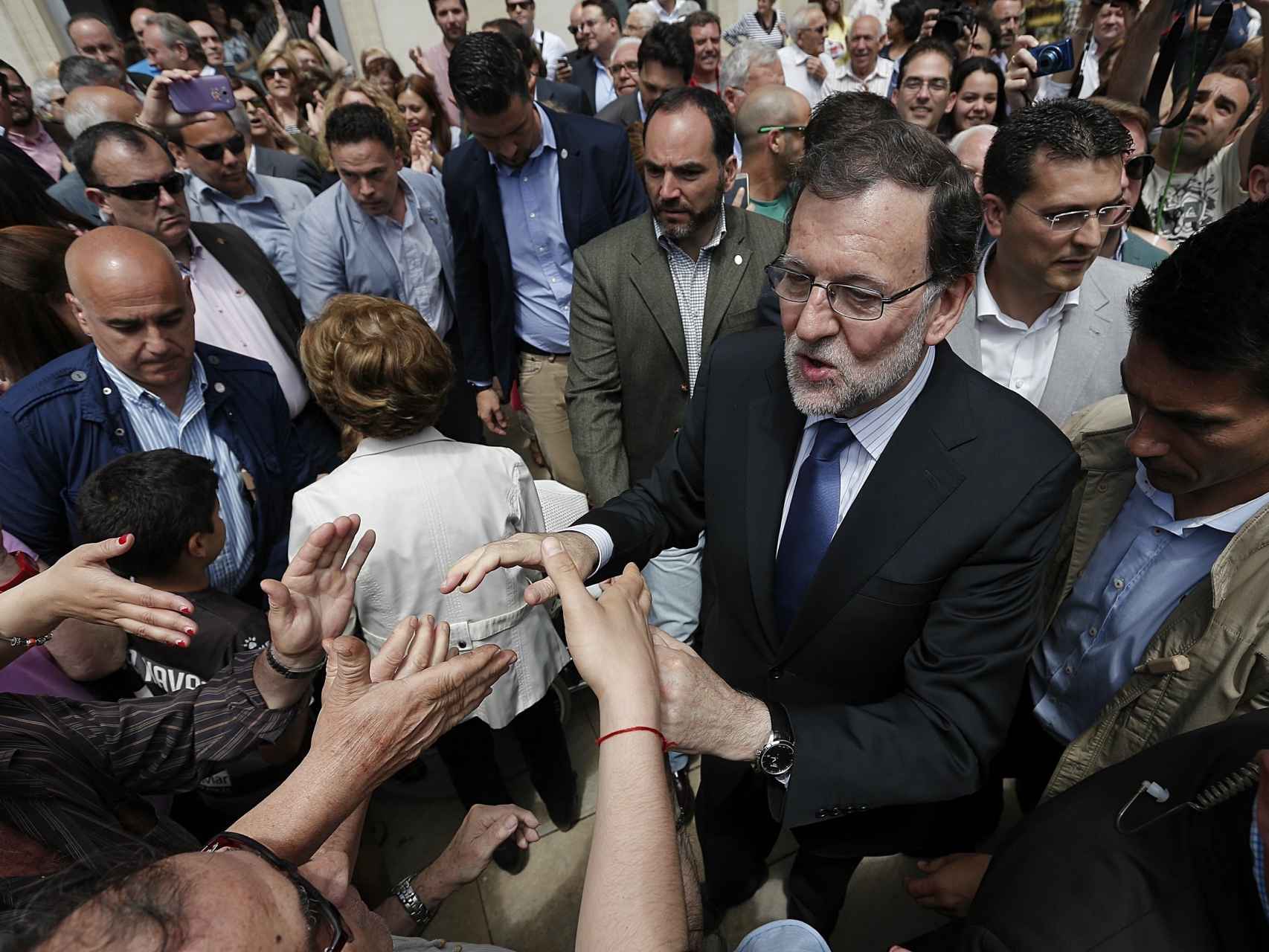 Rajoy: “Pactar con el radicalismo solo sirve para acabar devorado por ellos”