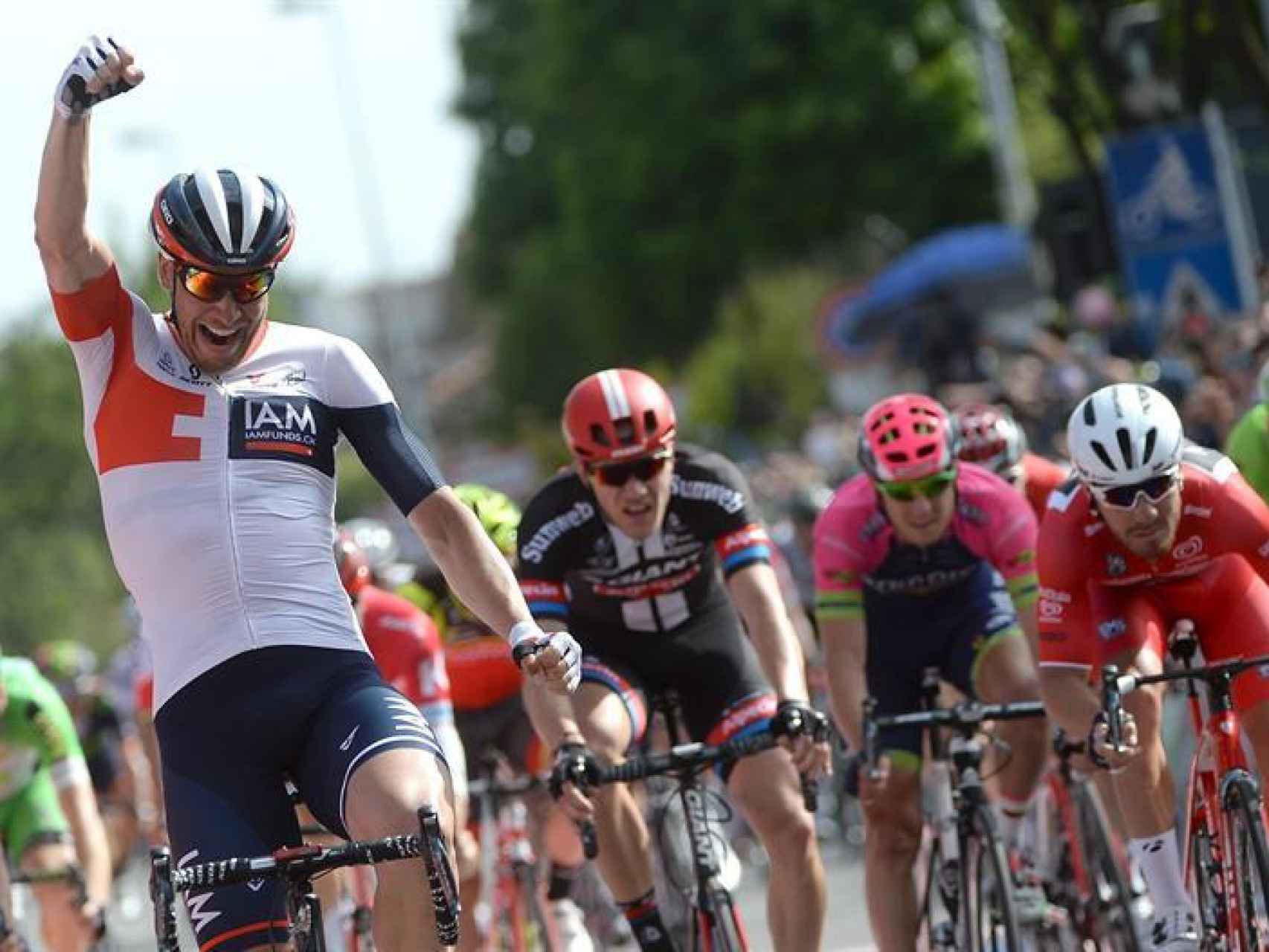 Roger Kluge celebra su victoria en el Giro.