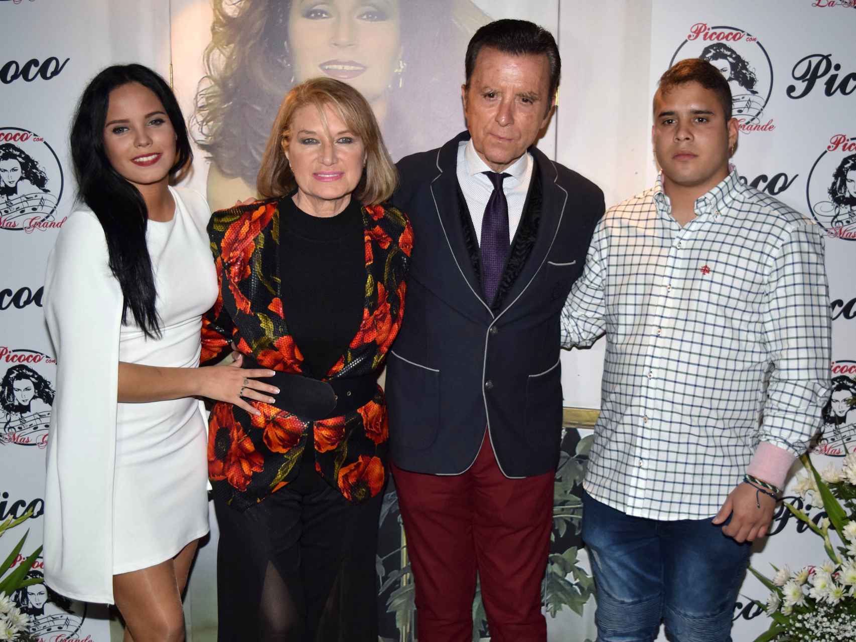 Gloria Camila, Gloria, Ortega Cano y José Fernando