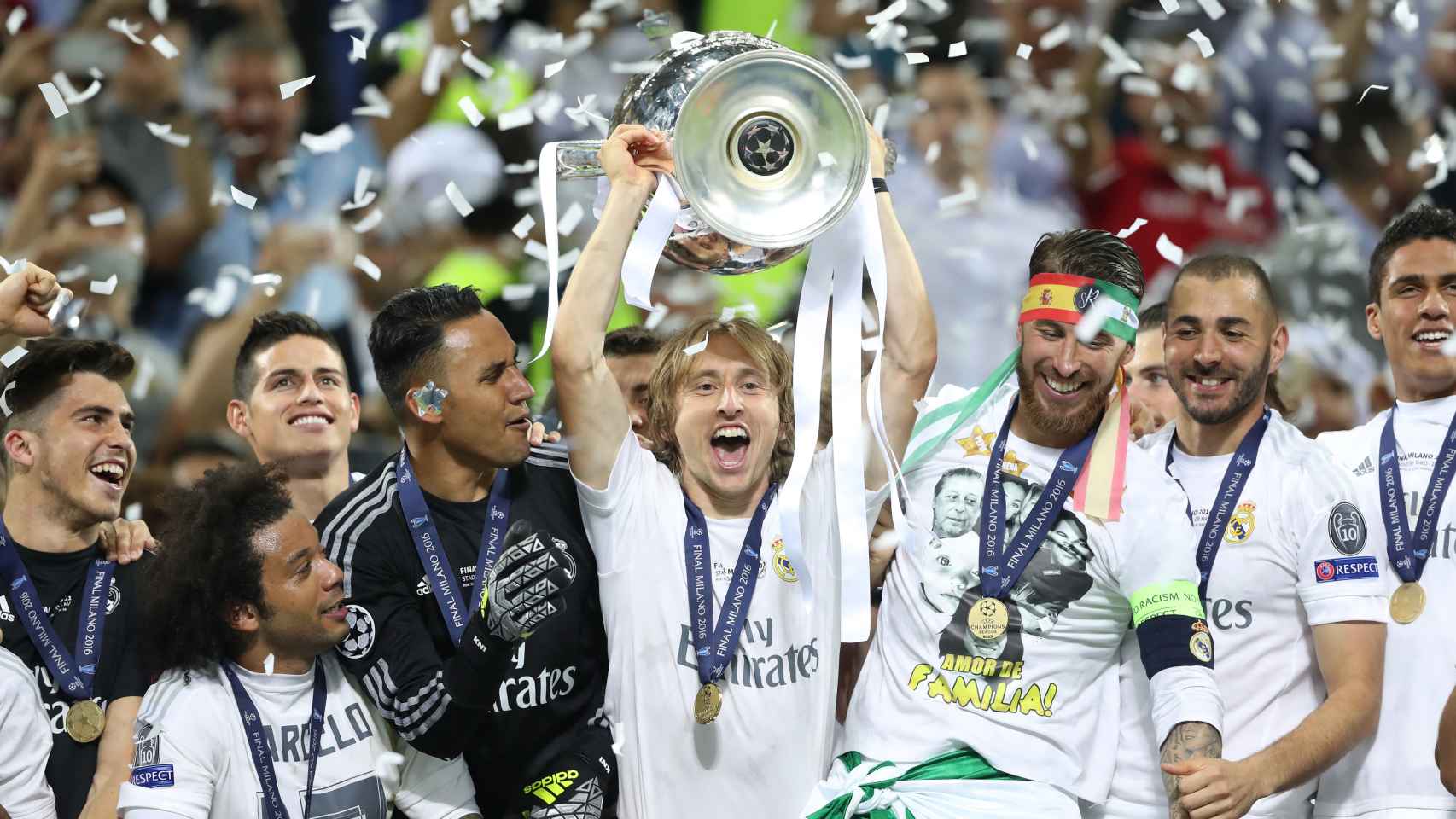 Modric levanta la Champions en Milán.