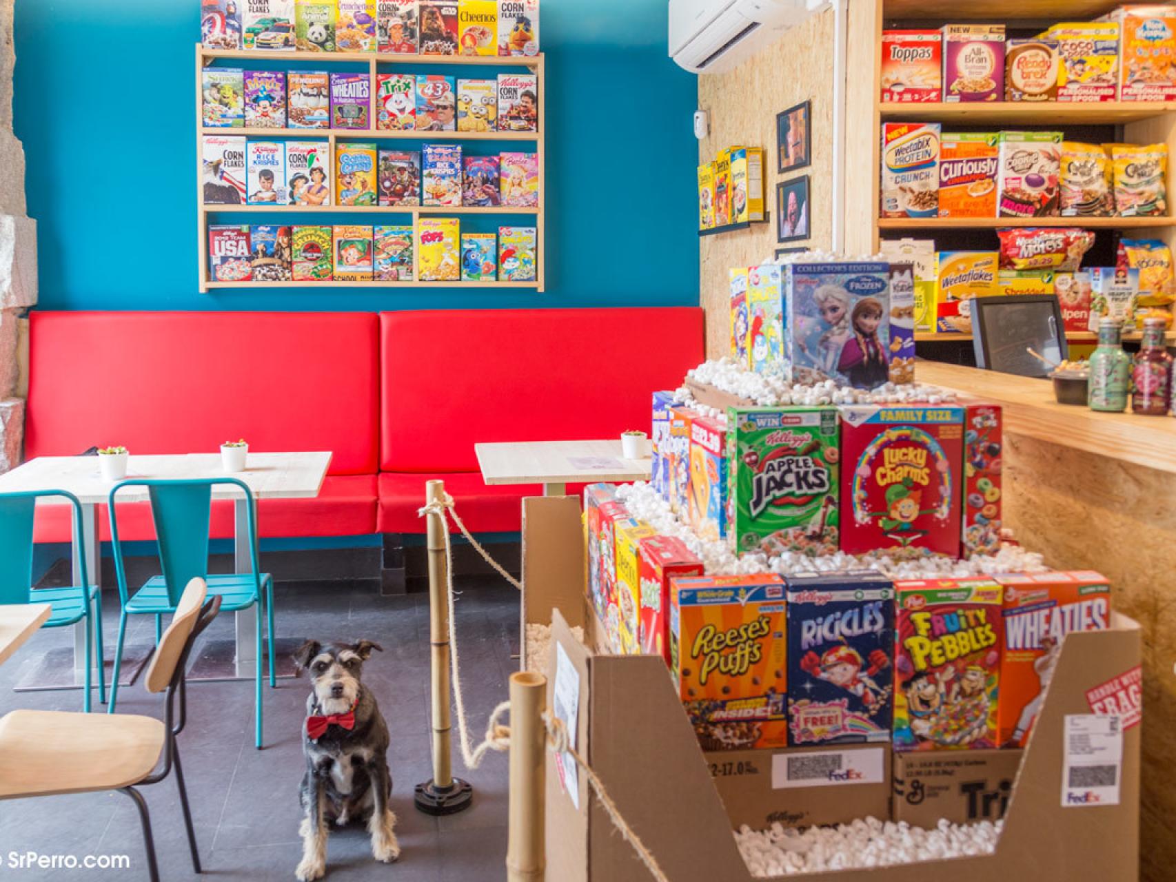 Colega en Cereal Hunters Café, un bar... ¡de cereales!