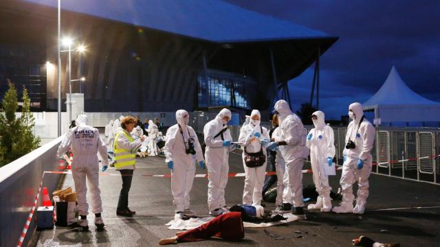 Simulacro de atentado en las cercanías del estadio de Decines en Lyon