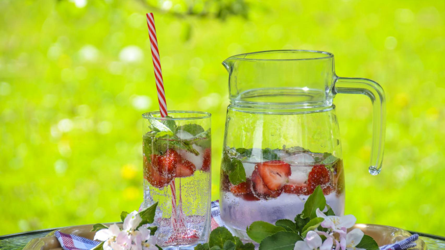 El placer de disfrutar de un refresco con tu propia cosecha. /