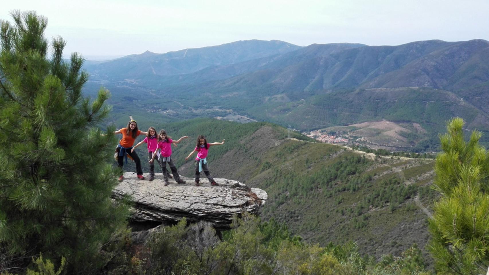 Surfeando por la Sierra de Gata.