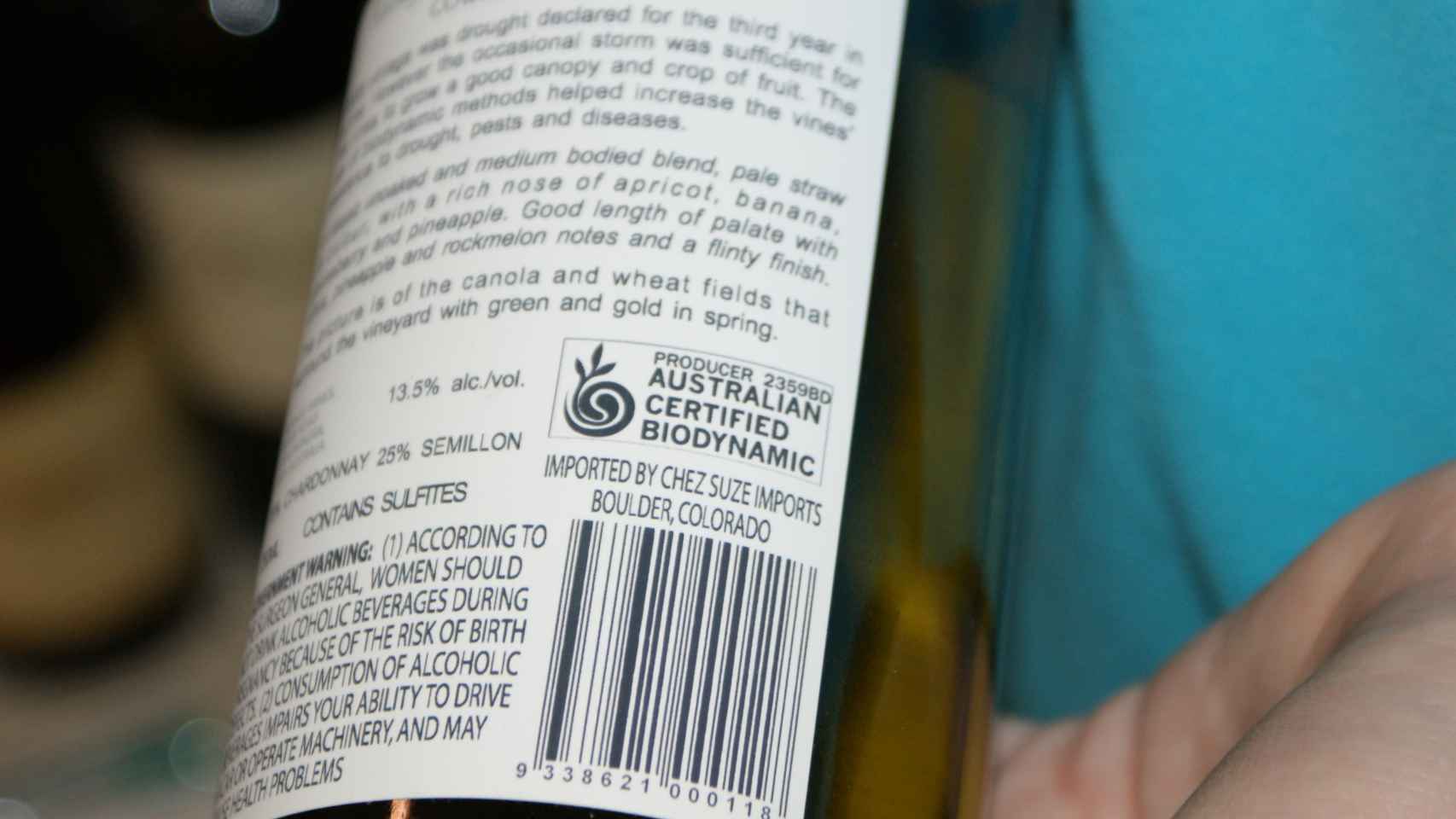 Una botella certificada de vino biodinámico australiano.