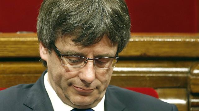 Puigdemont, durante el debate de los Presupuestos en el Parlament