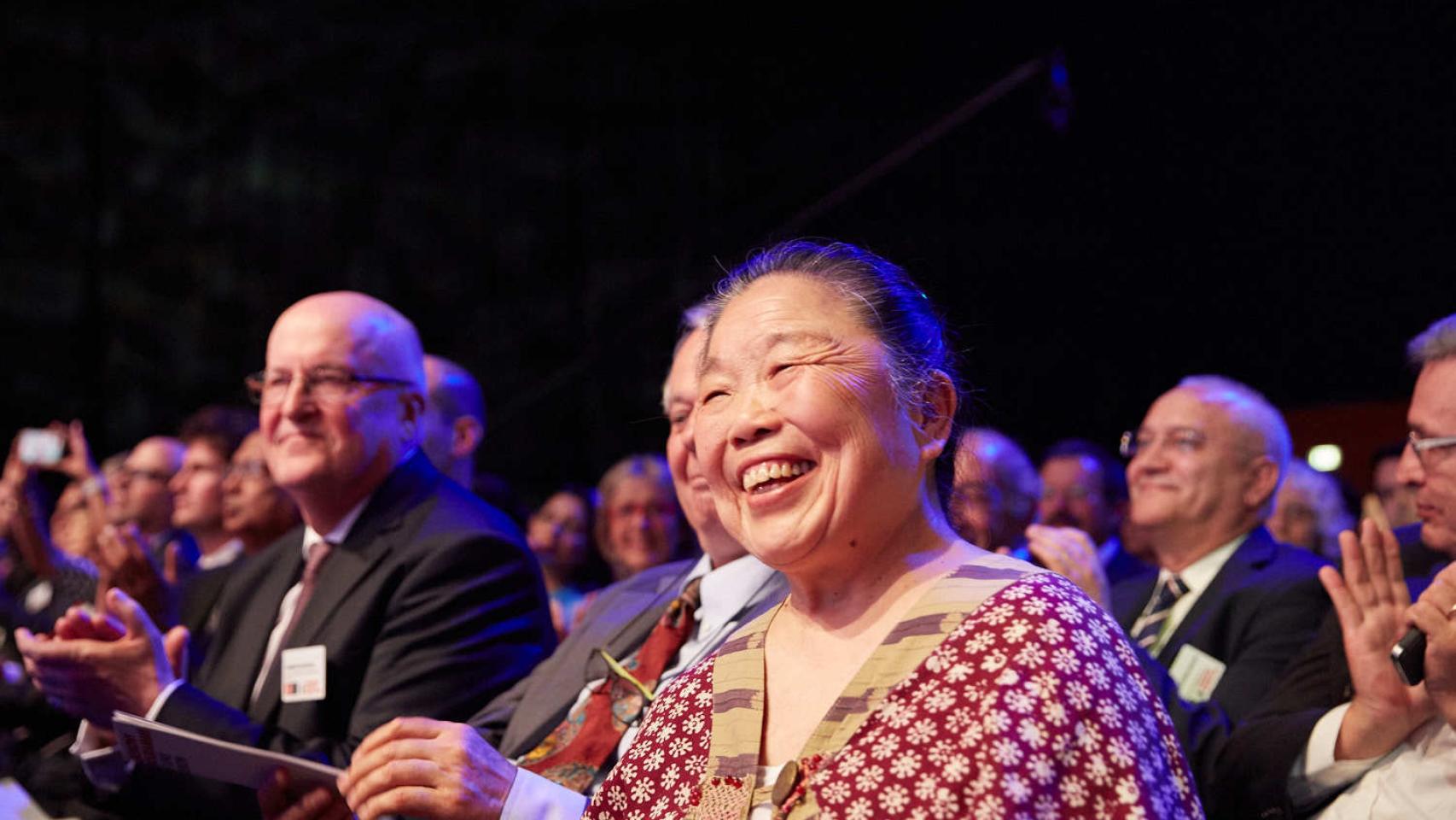 Una de las premiadas, UK scientist Helen Lee , en la ceremonia.