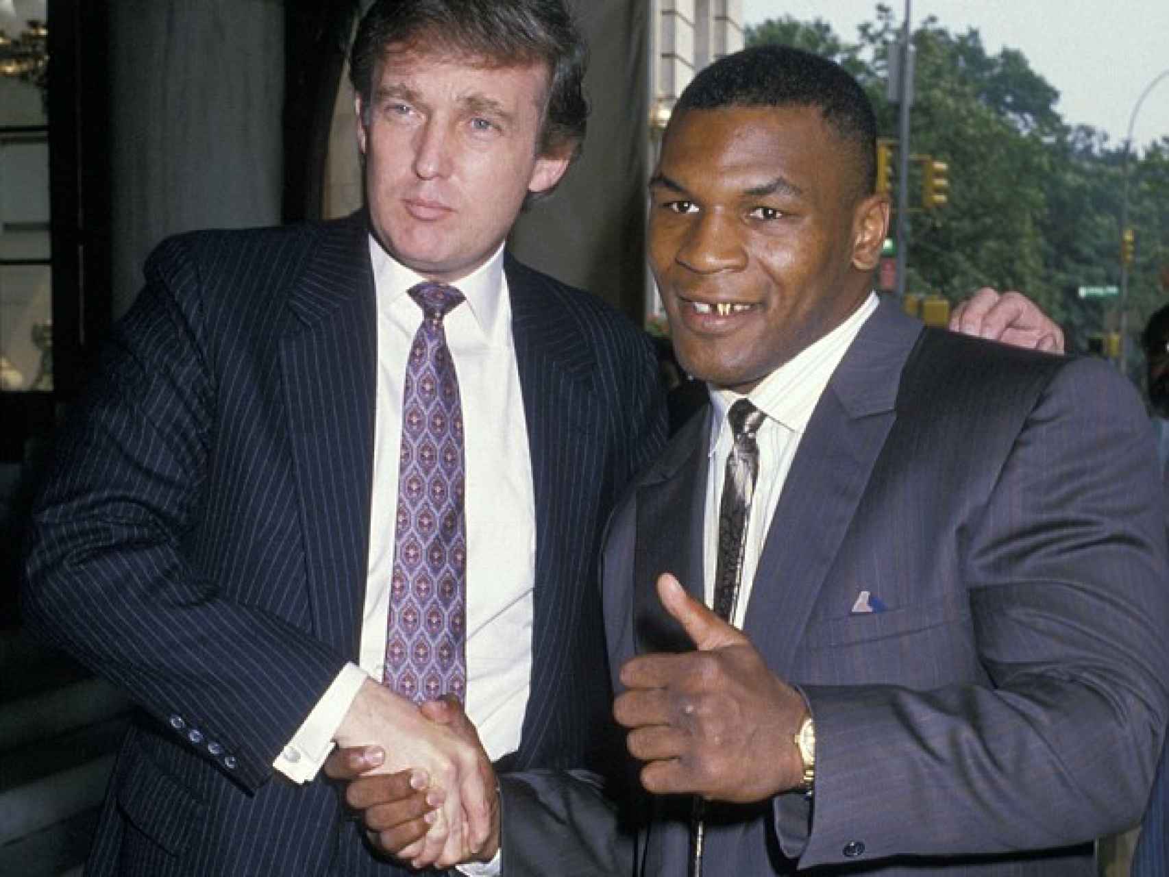 Mike Tyson con un joven Donald Trump