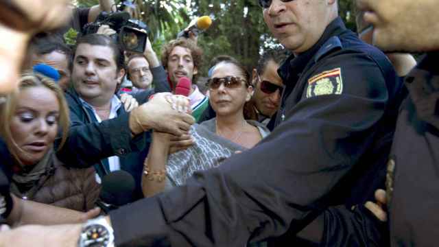 Isabel Pantoja a su llegada a los juzgados de Marbella.