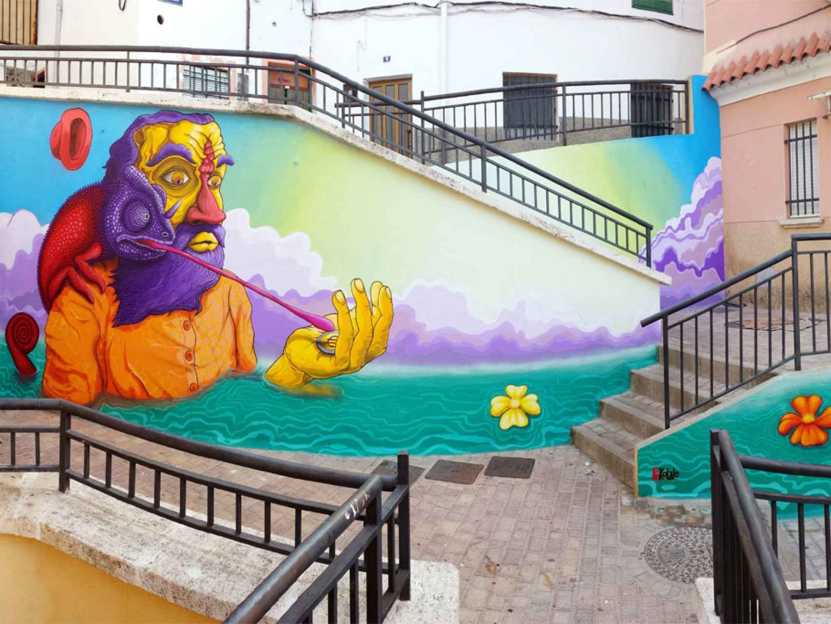 Mural de Penxlope Moreno, dentro del programa Muro Crítico de Cáceres.