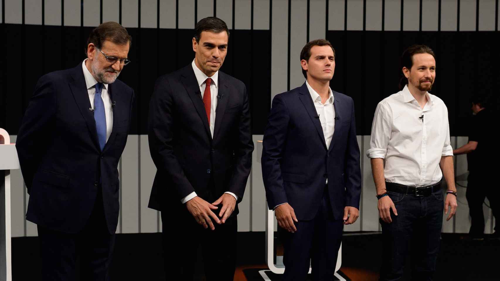 Los cuatro candidatos de 2016, justo antes de iniciar el debate en la Academia de Televisión.