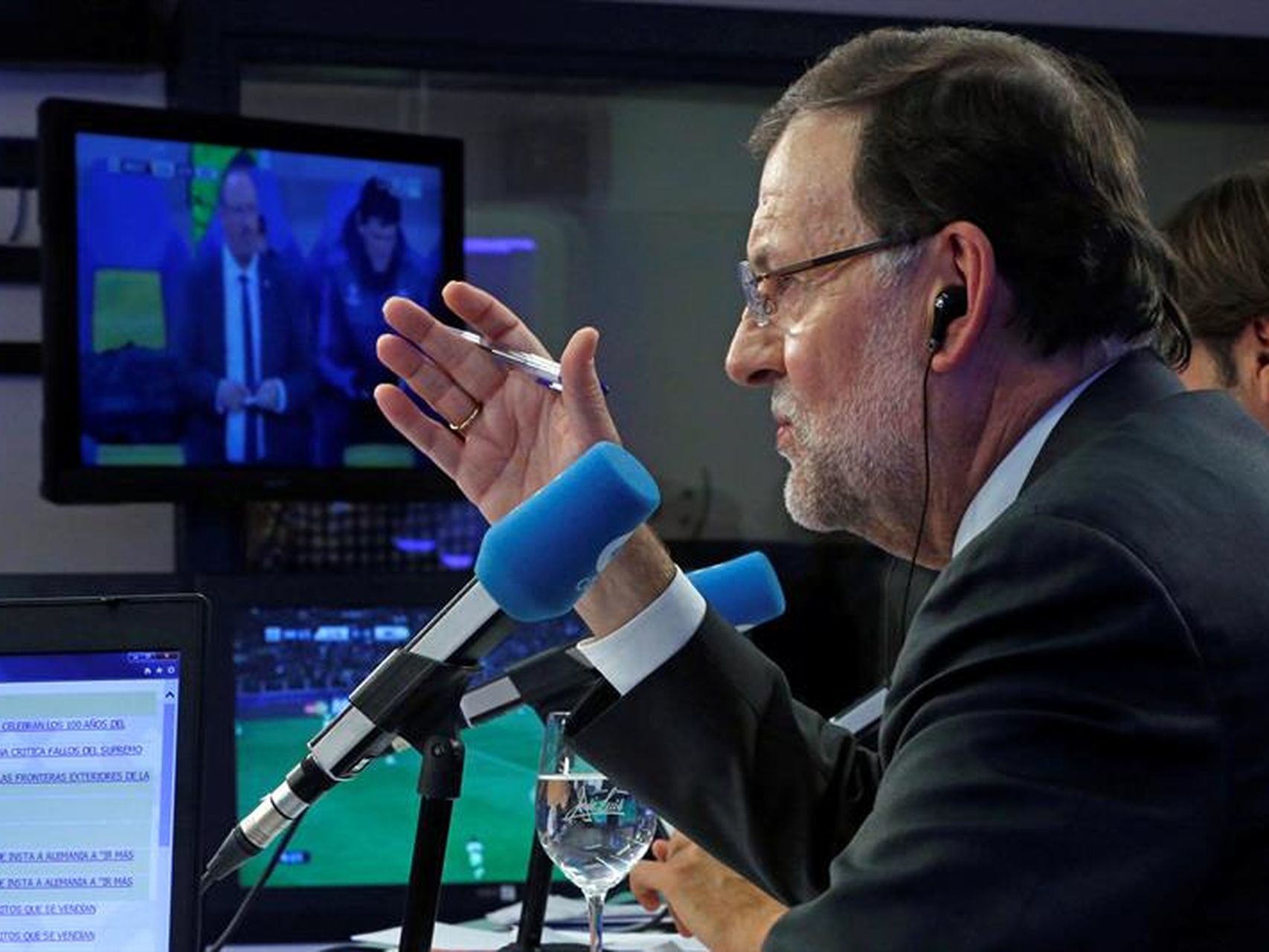 Rajoy comentando la Champions en la COPE.