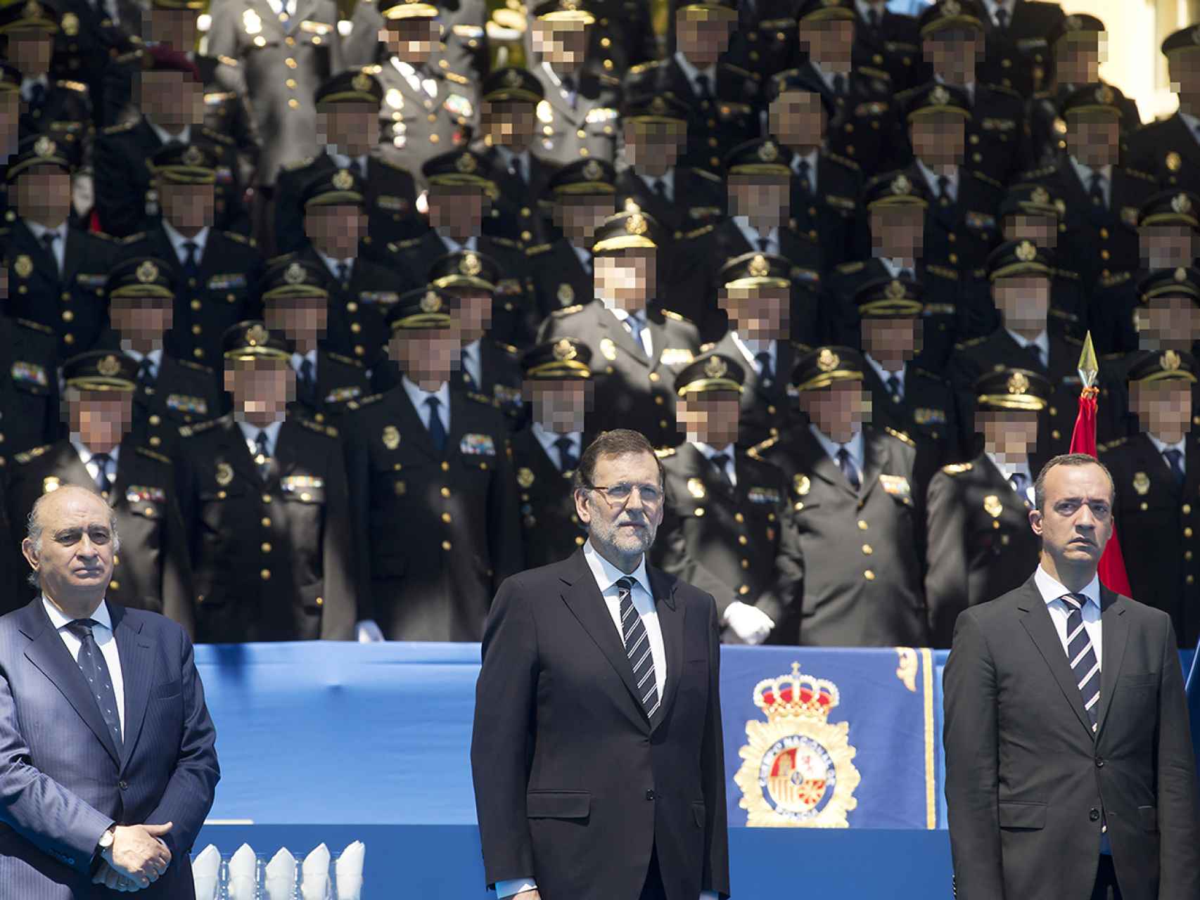 Rajoy, Fernández Díaz y Cosidó con su 'ejército de clones', según Daniel Mayrit.