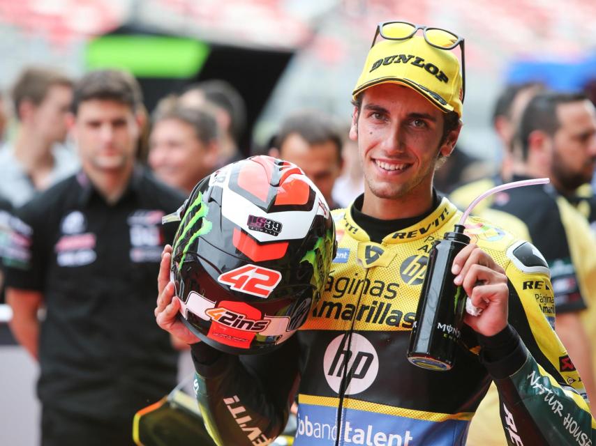 Álex Rins, en el parque cerrado del pasado Gran Premio de Cataluña.