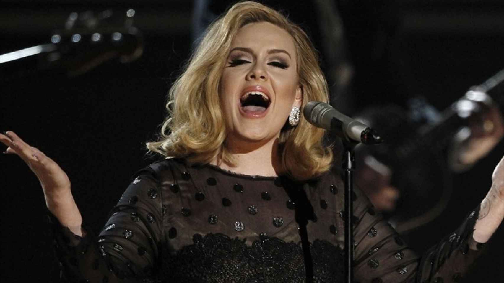 Adele es una de las artistas más versionadas en el canal de vídeos.