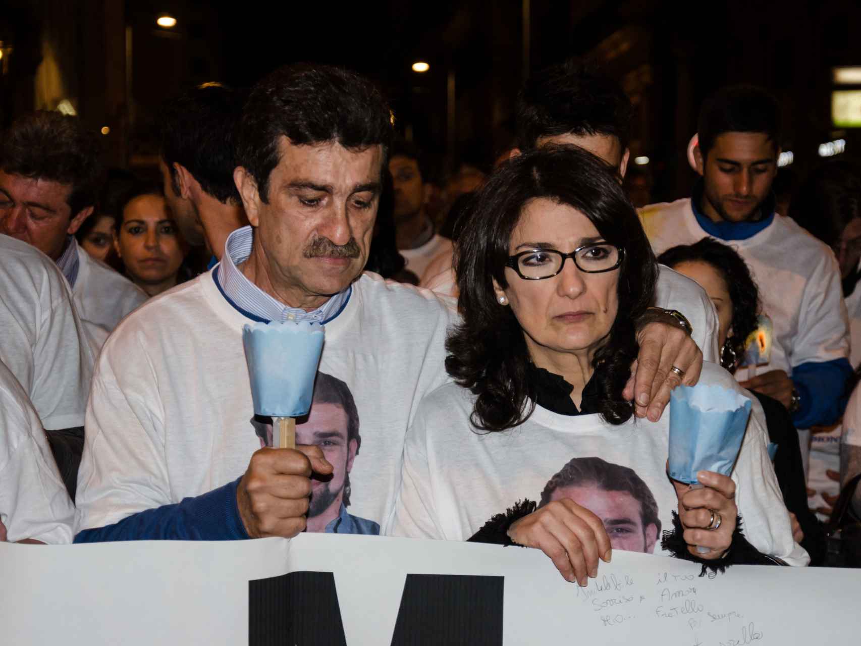 Pippo Biondo y Santina durante la vigilia por el aniversario de la muerte de Mario Biondo (2014)