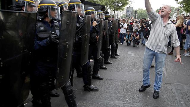 Manifestación junto a la plaza de la Bastilla en París