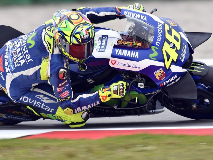 Las grandes alas de la Yamaha M1 de Valentino Rossi.