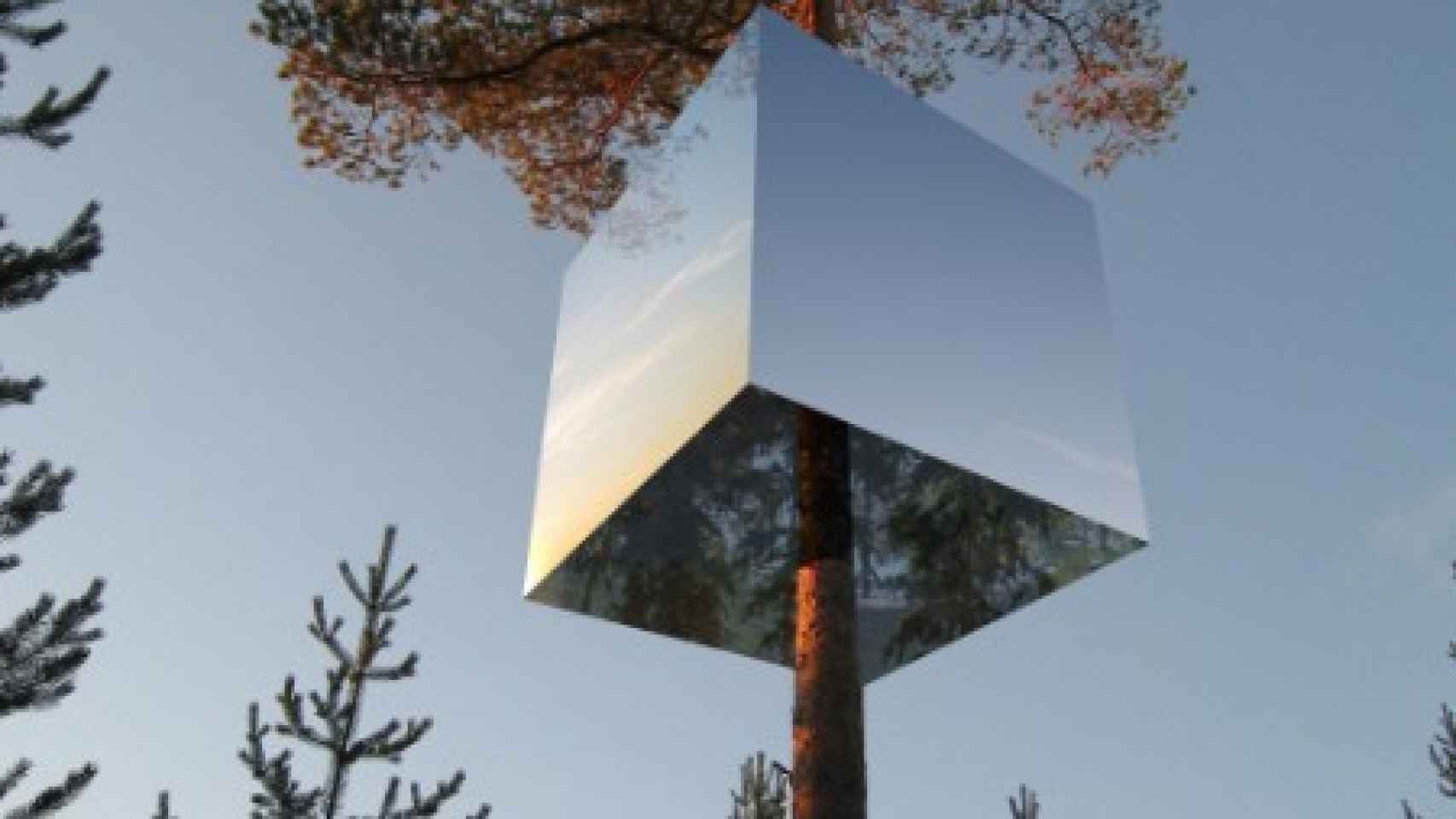 10_7_Treehotel_Mirrorcube