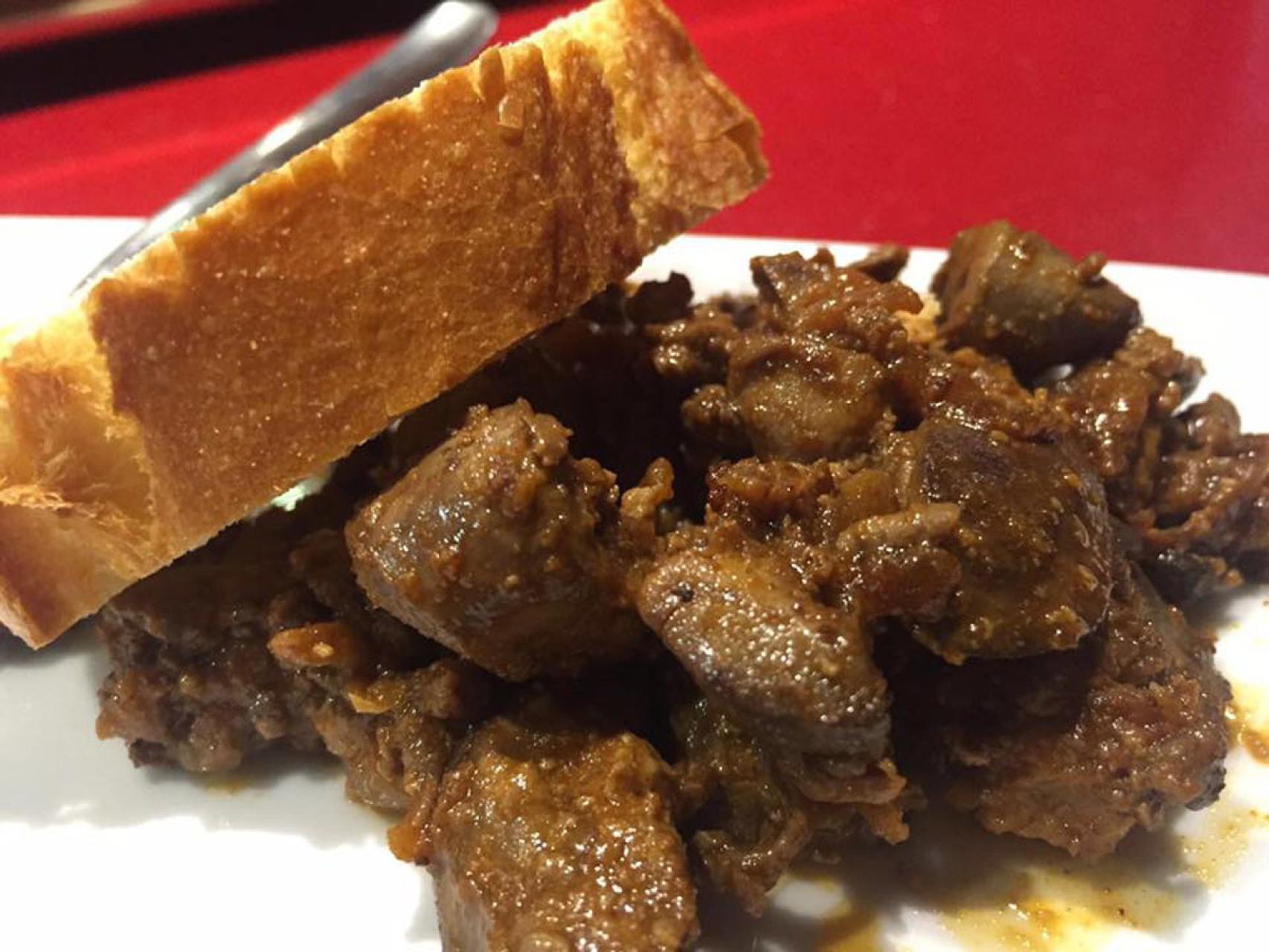 Un lugar que no hay que perderse, Los tres caracoles.