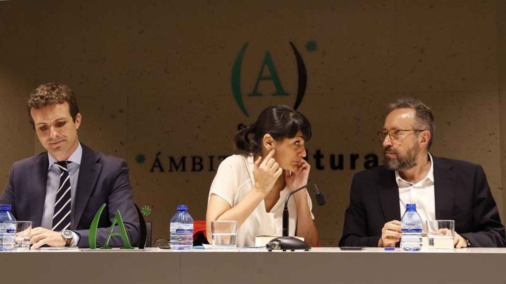 Pablo Casado (PP),  María González Veracruz (PSOE) y Juan Carlos Girauta (Ciudadanos)/Kiko Huesca/EFE