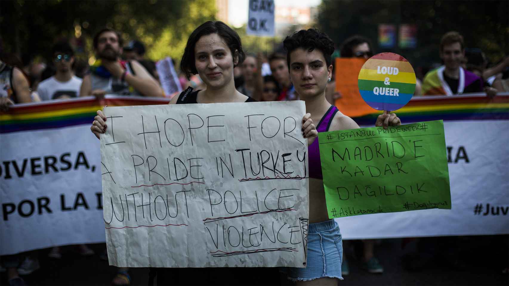 Cansu y Gulce, 23 y 21 años, sociólogas lesbianas