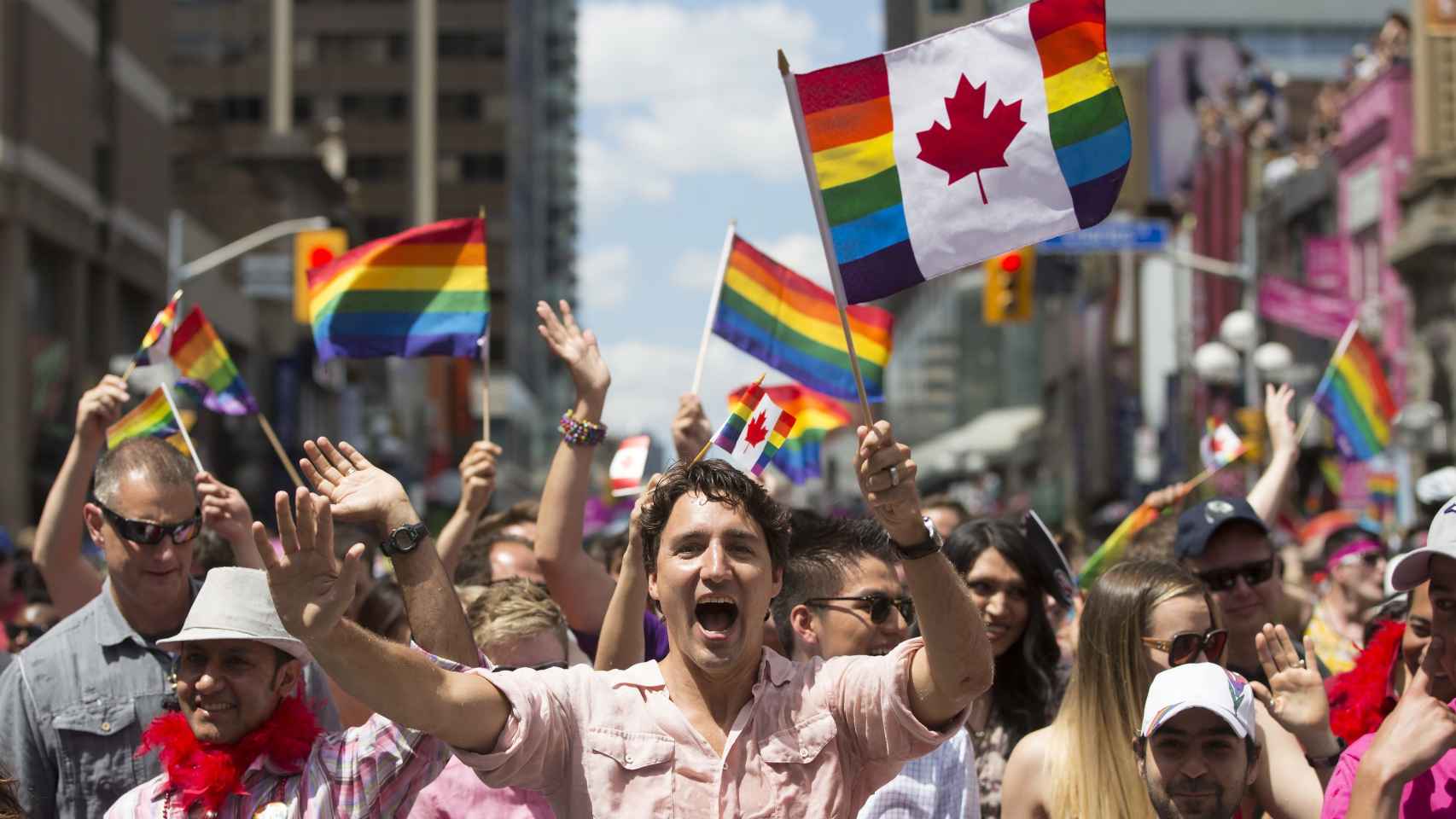 Justin Trudeau durante el desfile del Día del Orgullo Gay en Toronto