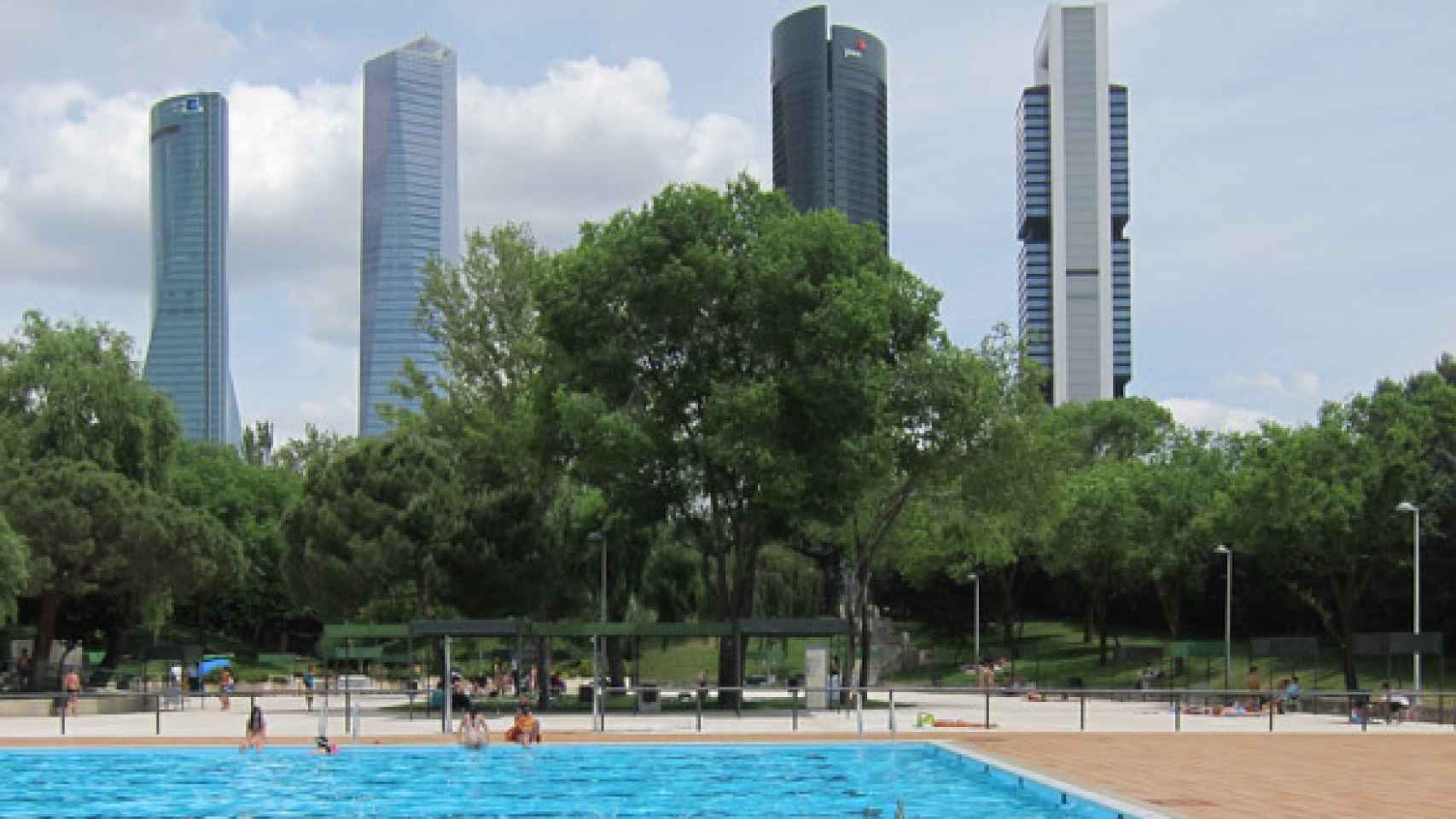 El día sin bañador se celebrará en la piscina de Peñuelas el 23 de julio.
