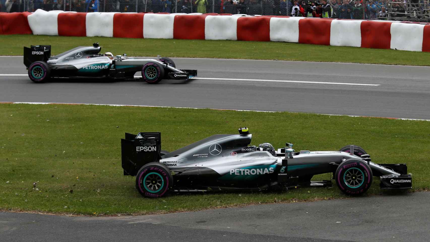 Los monoplazas de Rosberg y Hamilton, en el GP de Canadá.