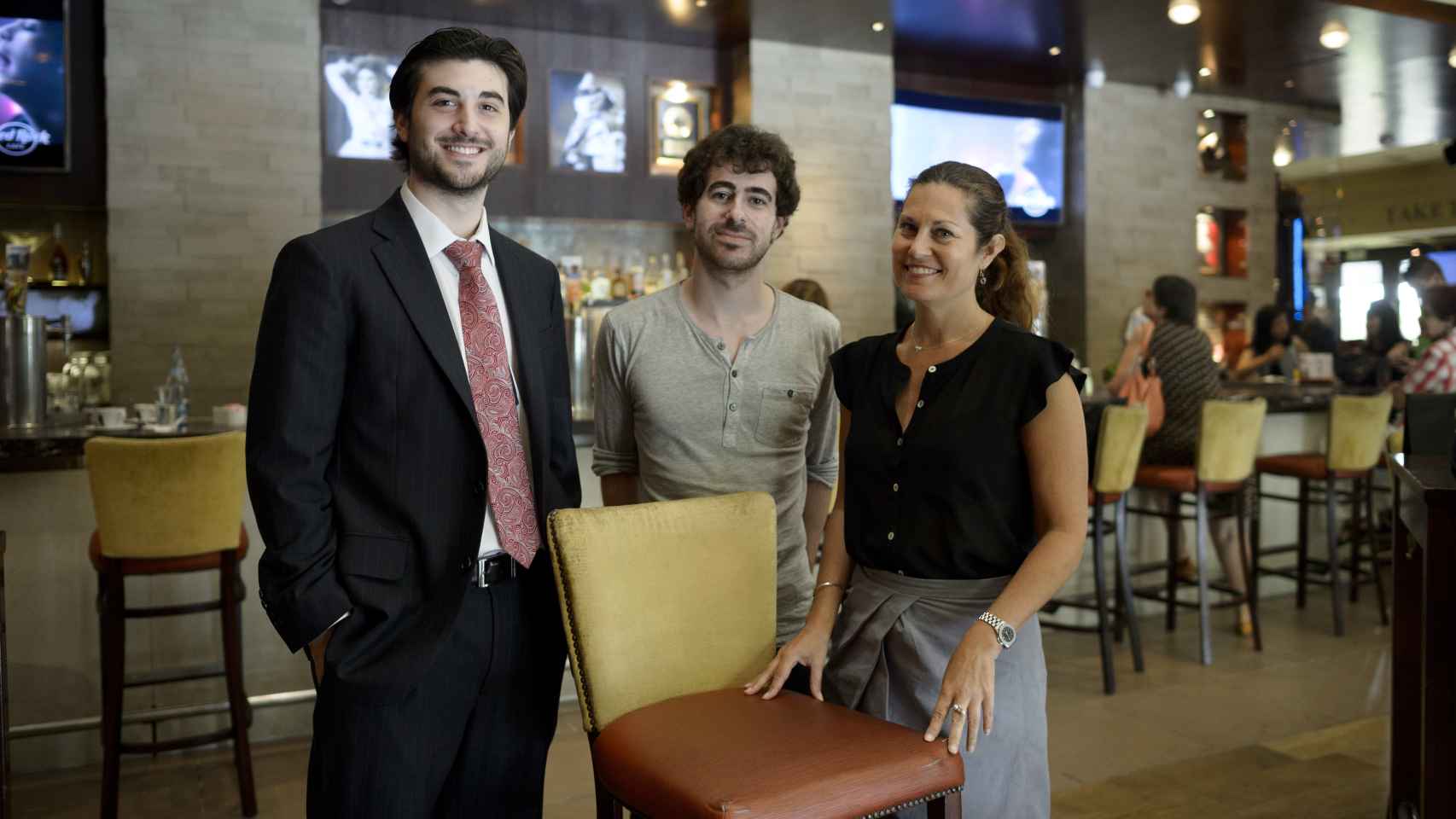 Ángel, Mike y Alana son tres estadounidenses afincados en Madrid.
