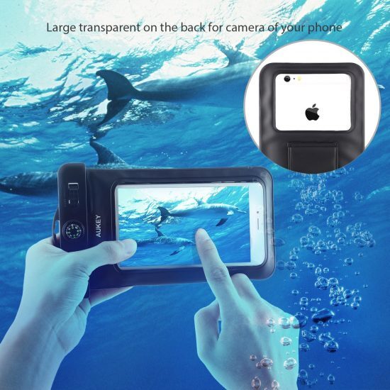 Sumerge tu móvil en el mar o la piscina y haz fotos con este 'pack